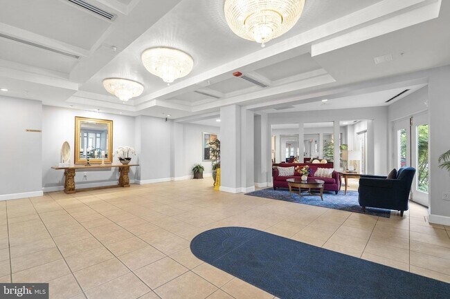 Building Photo - 3005 S Leisure World Blvd