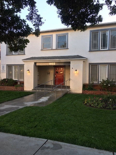 Avalon Apartments - 1032 7th St