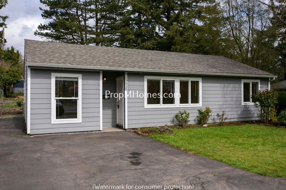 Primary Photo - 12925 SW Walker Rd