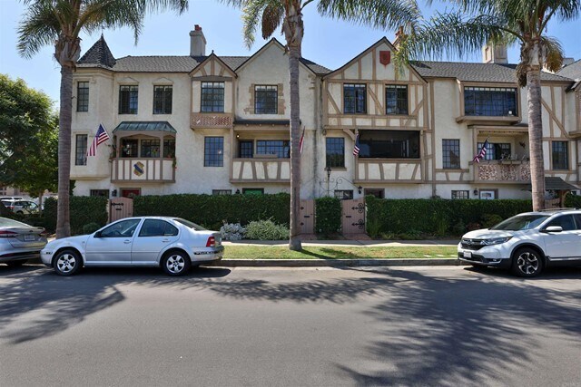Primary Photo - 922 8th St