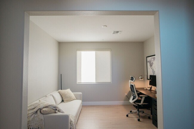 Building Photo - Brand New Custom 4BR House in Las Vegas wi...