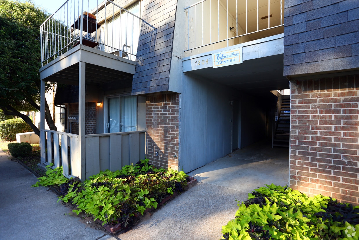 Bryan Hill Apartments Bethany, OK