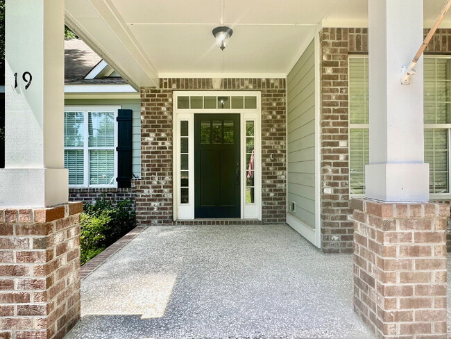 Building Photo - Stunning Four Bedroom Low Country Home in ...