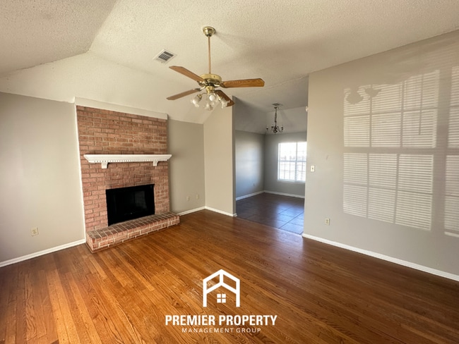Building Photo - 5315 Timber Ridge Dr