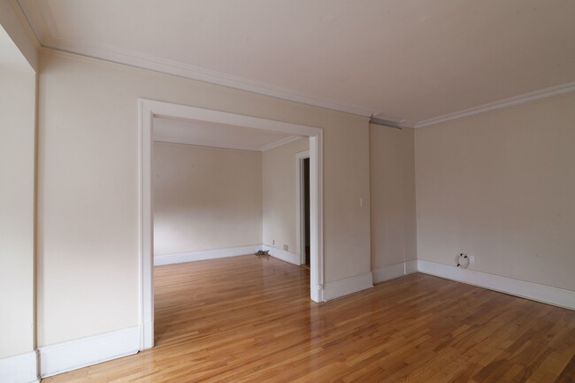 Building Photo - 1 Rosemount