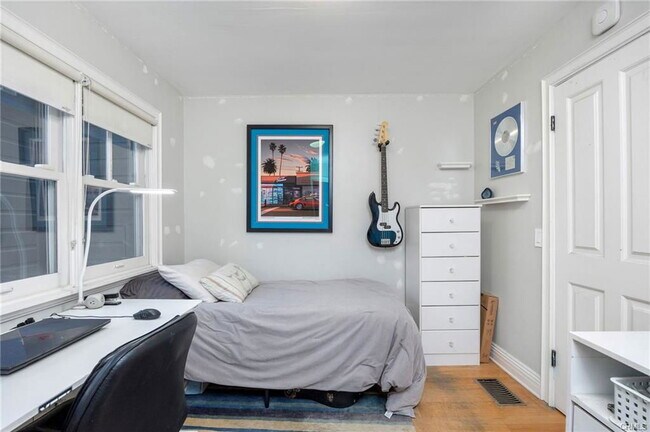 Foto del edificio - 5102 E Ocean Blvd