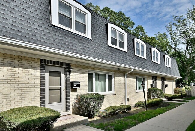 Foto del edificio - 7324 N Bell Ave