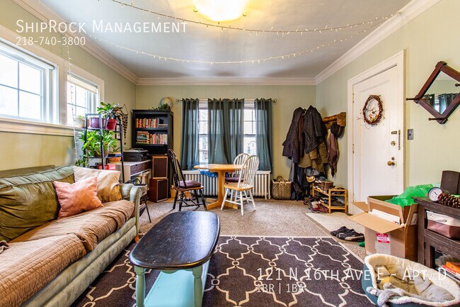 Building Photo - 121 N 16th Ave E Apt. D