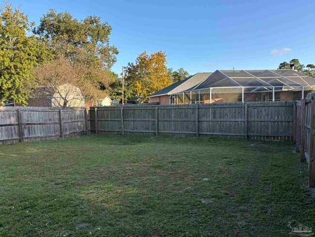 Foto del edificio - 1031 Antigua Cir