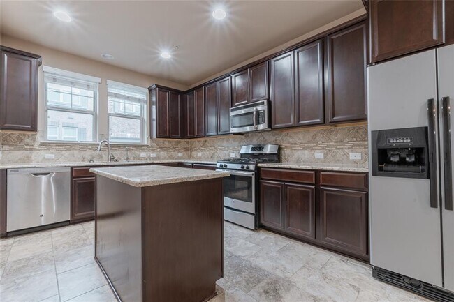 Foto del edificio - 7220 Wyoming Springs Dr