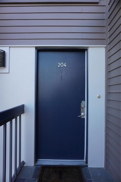 Building Photo - 534 Pinellas Bayway S