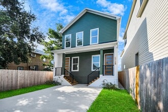 Building Photo - 1510 E 31st St