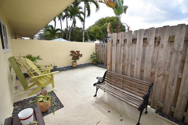 Foto del edificio - 8469 SW 137th Ave