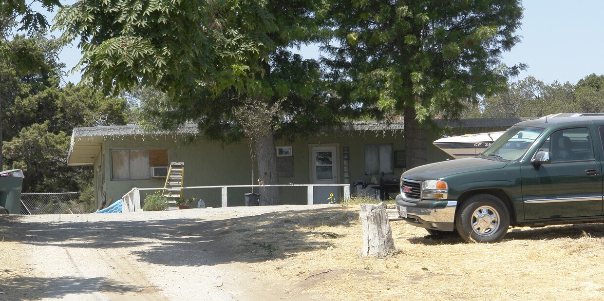 Foto del edificio - 1490 Viera Ave