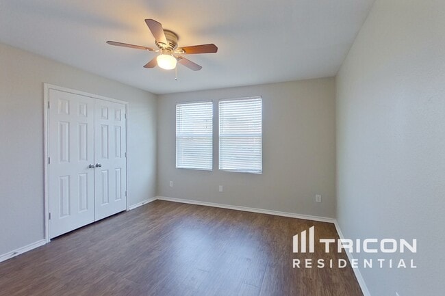 Building Photo - 1714 La Caya Dr