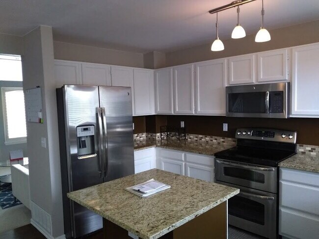 Building Photo - "COMING SOON" Spacious & Inviting Highland...