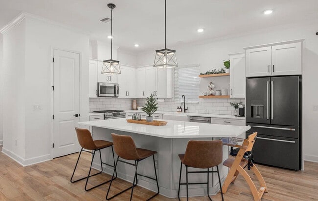 Building Photo - 11325 Hillsong Ct