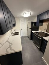 Building Photo - 8116 N 32nd Dr