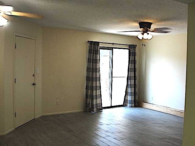 Sala de estar - 2040 S Longmore