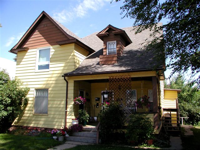 Primary Photo - 225 W Loucks St