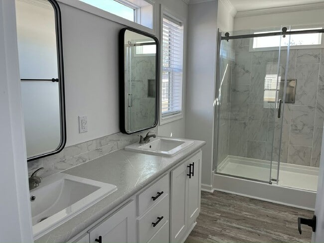 Foto del edificio - 1662 Coralwood Ln