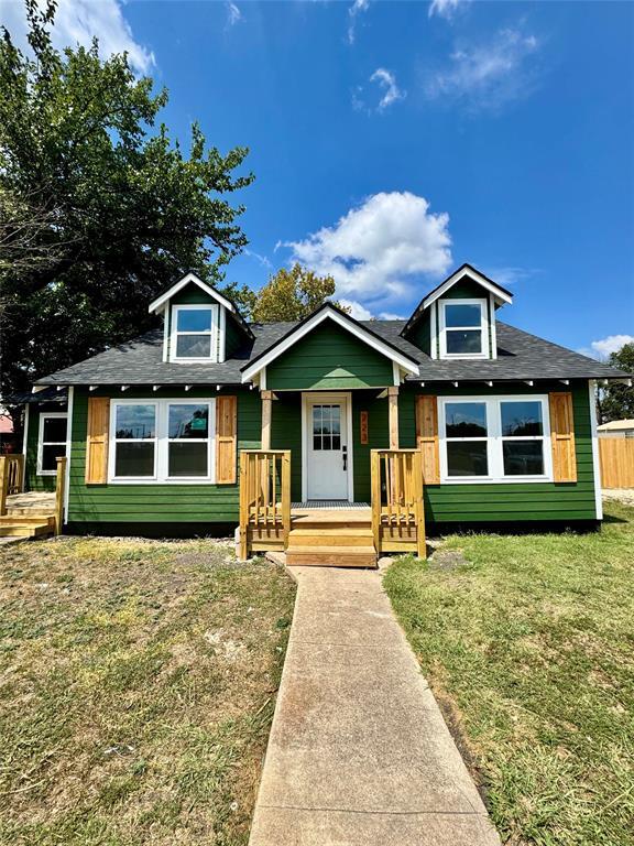 Foto principal - 223 NW Front St