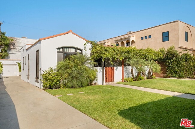 Foto del edificio - 813 N Orange Grove Ave