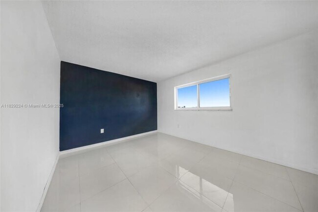 Foto del edificio - 2 bedroom in Miami FL 33179