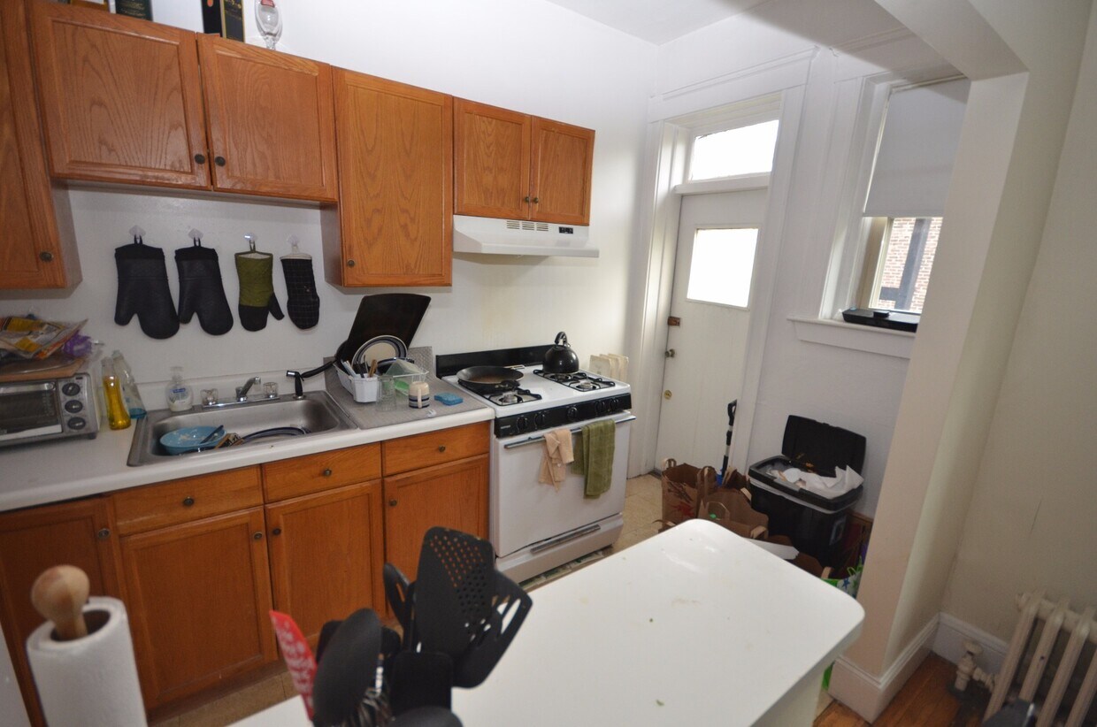 Foto principal - 1734 Beacon St