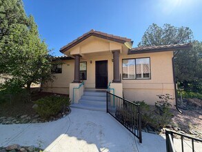 Building Photo - 3069 Southpark
