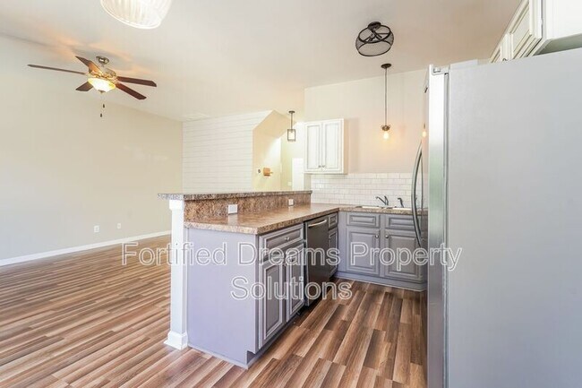 Foto del edificio - 307 Skiles Hts