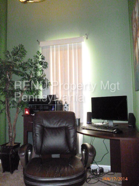 Foto del edificio - 119 Pamela Ct