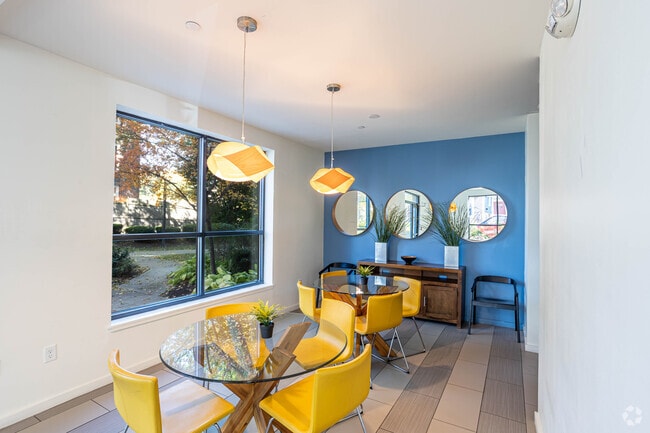 Pisos a 22 - Sala comunitaria - The Box District