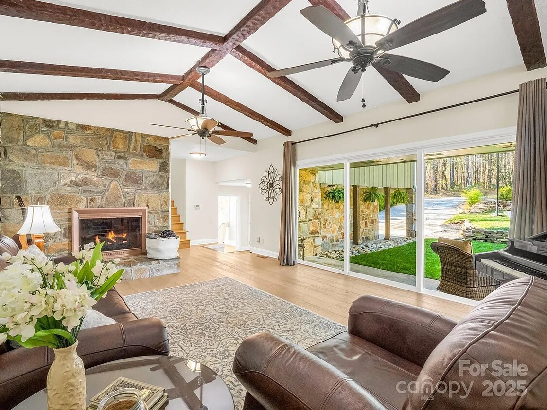 Main Living Room - 4075 Little River Rd