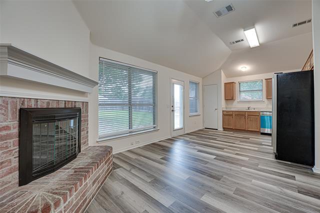 Building Photo - 235 Lake Texoma Dr