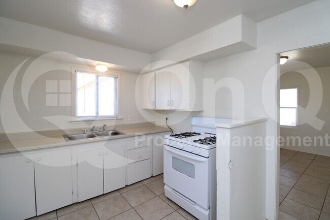 Foto del edificio - 1149 E 5th St