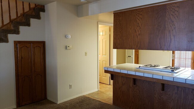 Foto del edificio - 417-423 Tiffany Drive