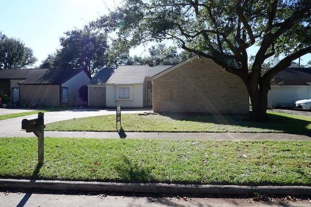 Foto principal - 930 Mesa Terrace Dr