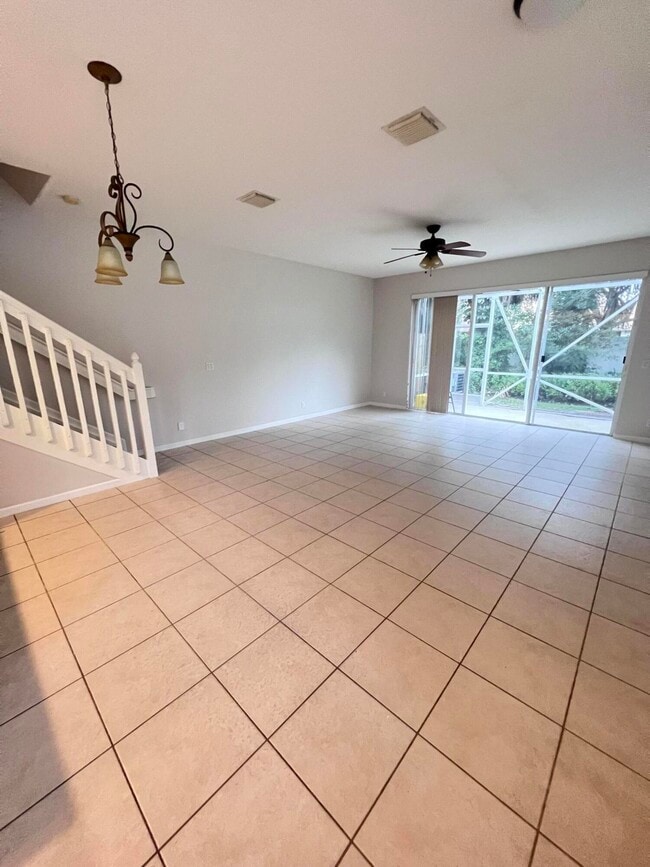 Building Photo - 1131 Woodfield Ct
