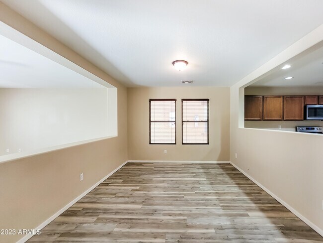 Foto del edificio - 18513 W Mariposa Dr