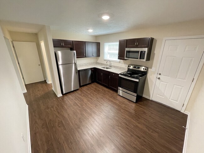 Foto del edificio - 956-988 W. Liberty St. - 988-A