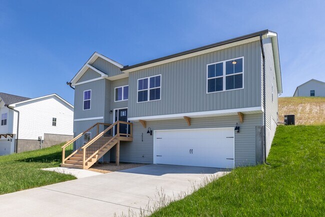 Building Photo - New Construction in Hardin Valley + Washer & Dryer Included + ONE MONTH FREE RENT!!