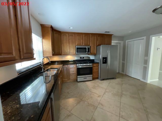 Foto del edificio - NOW AVAILABLE! 7719 Clubhouse Estates Dr, ...