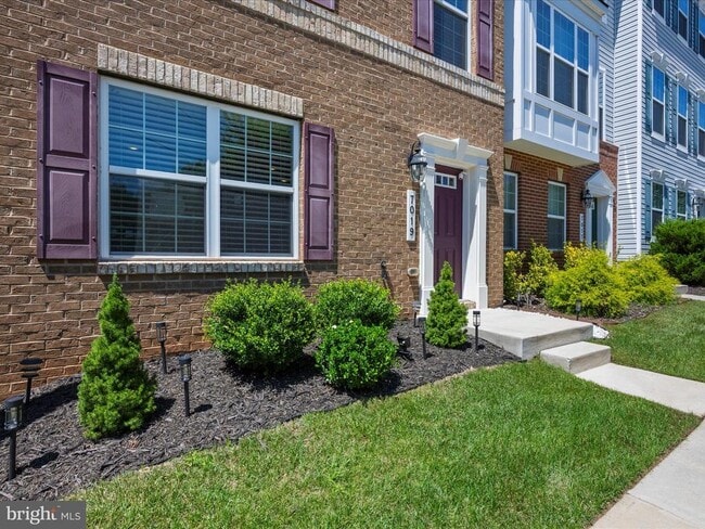 Building Photo - 7019 Hickory Ct