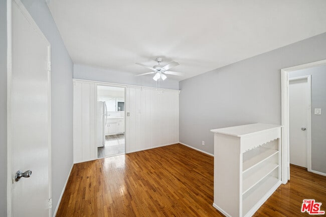 Building Photo - 5307 Vantage Ave