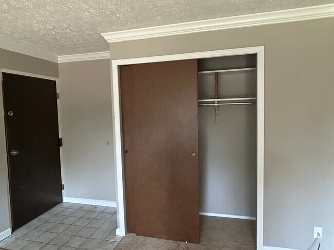 Foto del edificio - 6601 Hearne Rd