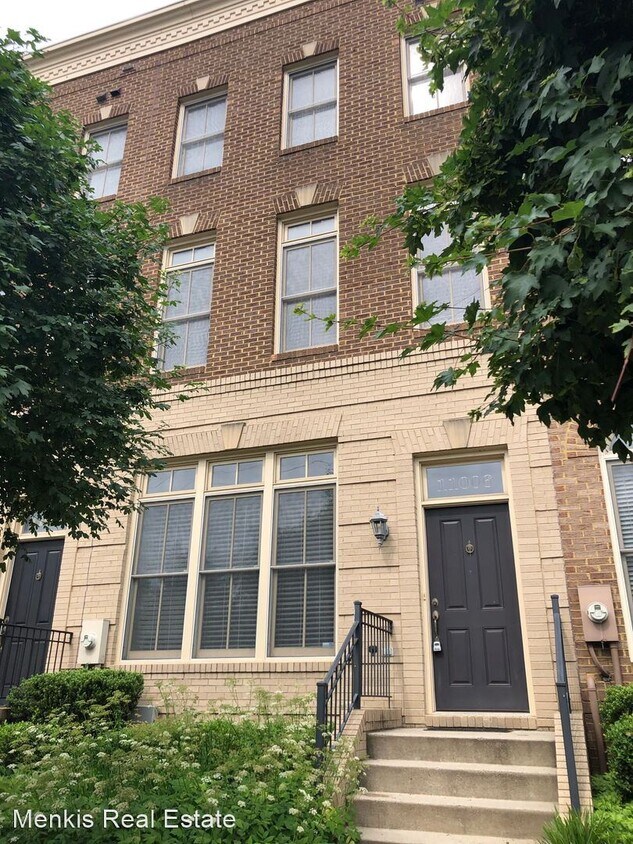 Primary Photo - 3 br, 3.5 bath House - 11006 Amherst Ave
