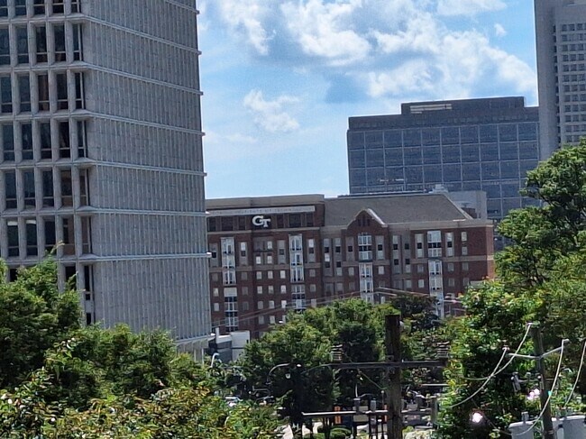 Building Photo - 620 Peachtree St NE