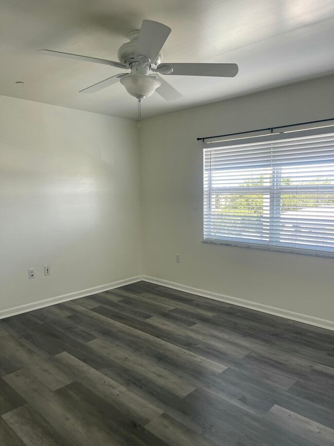 Building Photo - 11290 Overseas Hwy