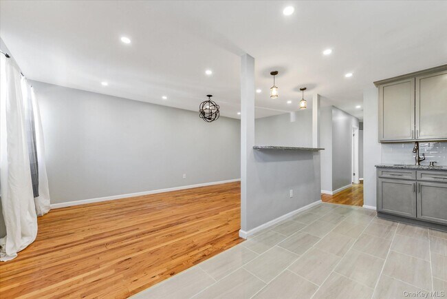 Foto del edificio - 638 E 84th St